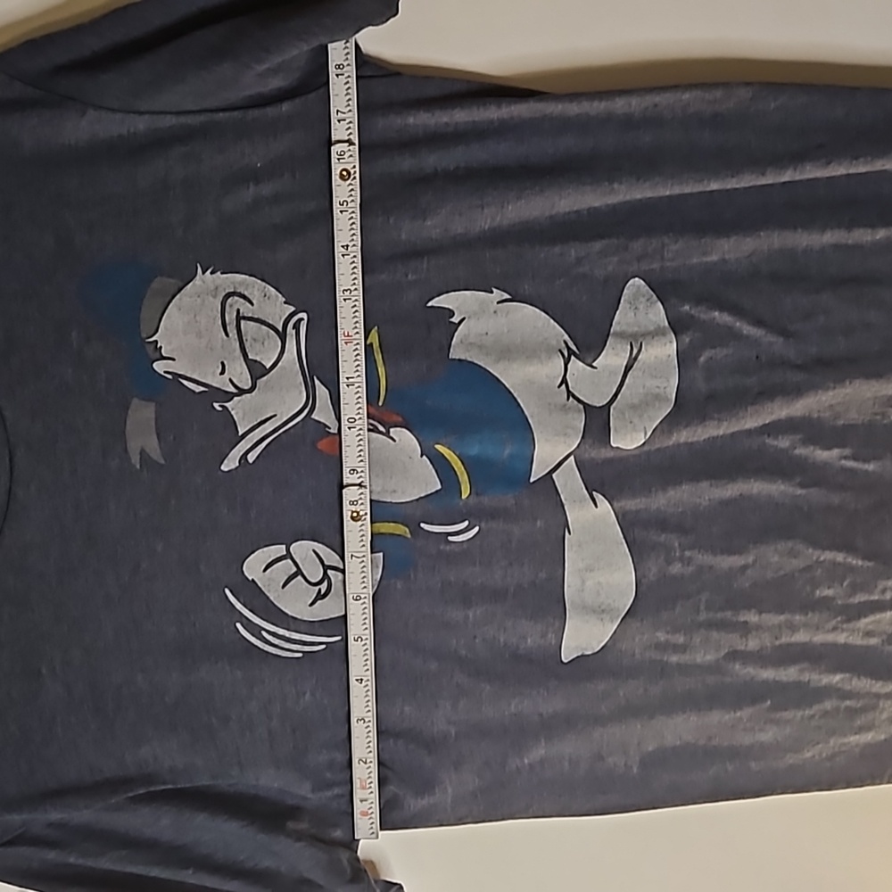 Disney Donald Duck Blue Comfortable T-shirt Size Medium - Picture 7 of 9